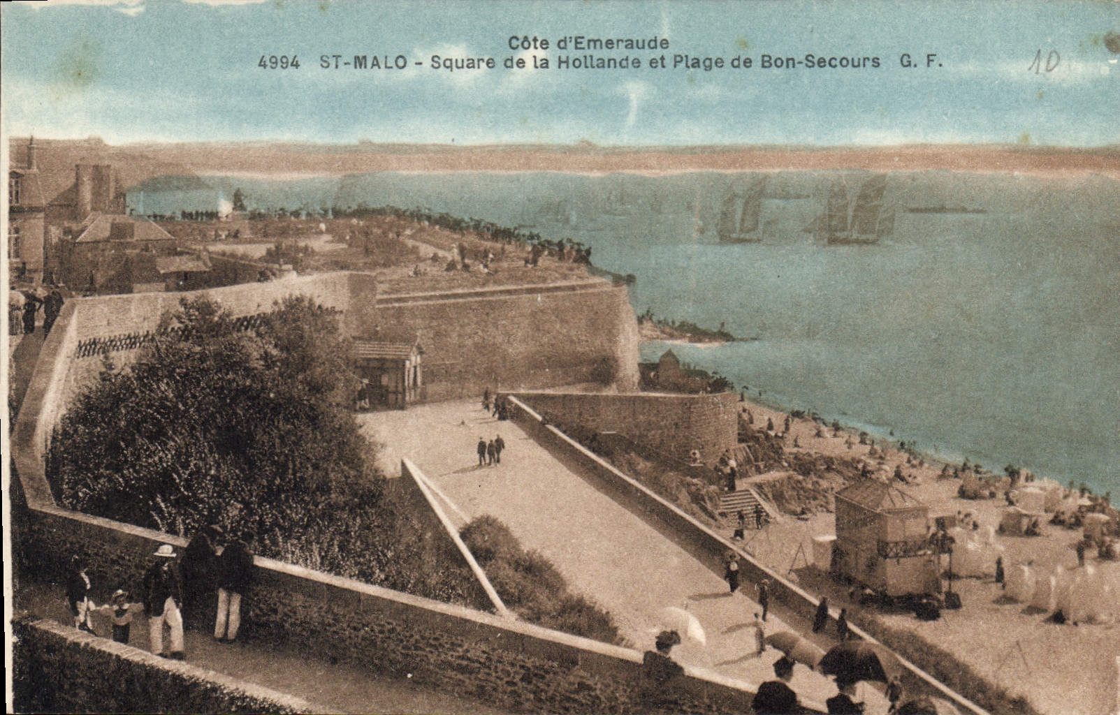 CPA St Malo Square de la Hollande et Plage de Bon Secours