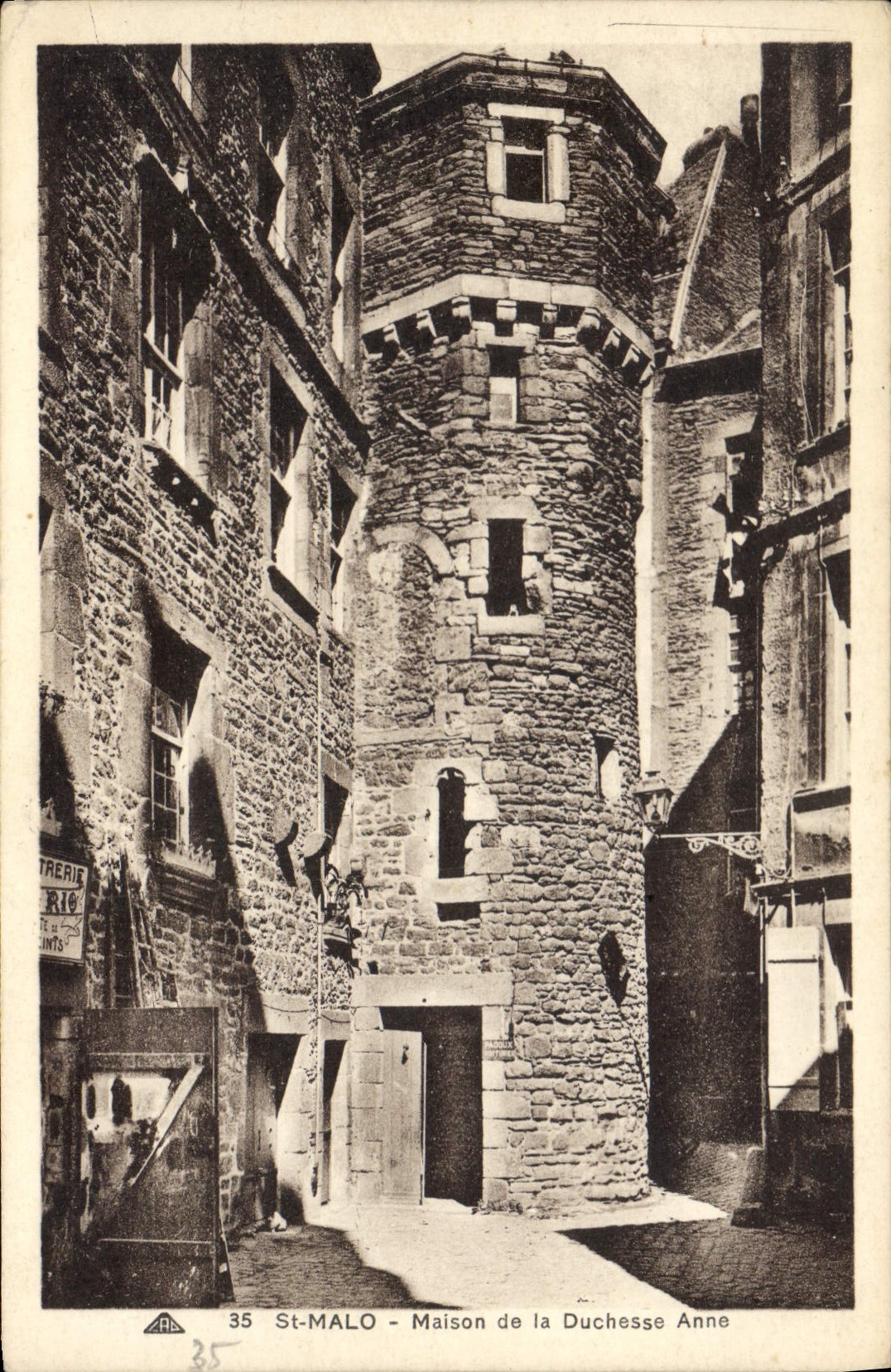 CPA St Malo Maison de la Duchesse Anne