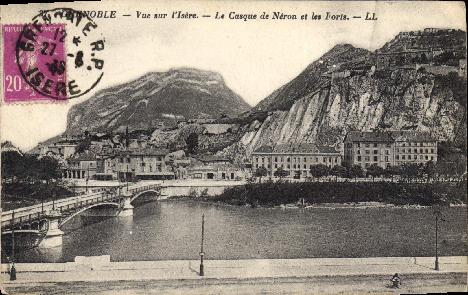 CPA Grenoble Vue sur l'Isere Le Casque de Neron et les Forts