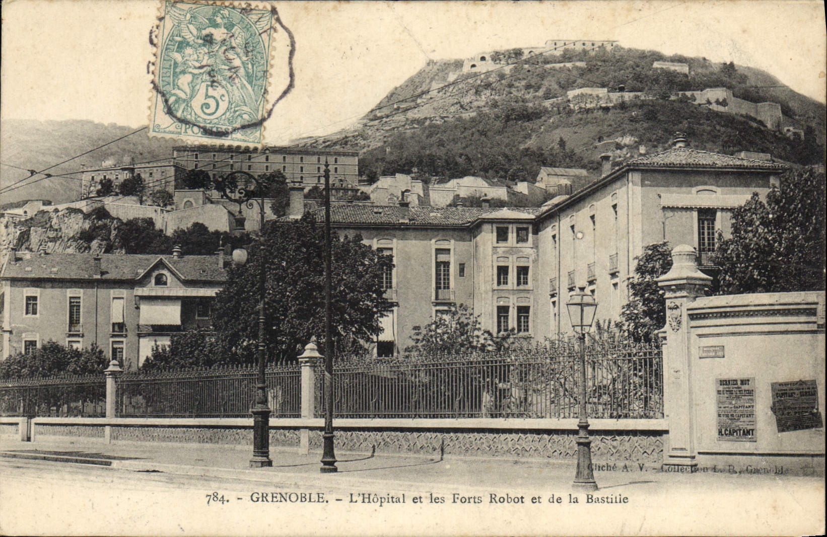 CPA Grenoble L'Hopital et les Forts Rabot et de la Bastille