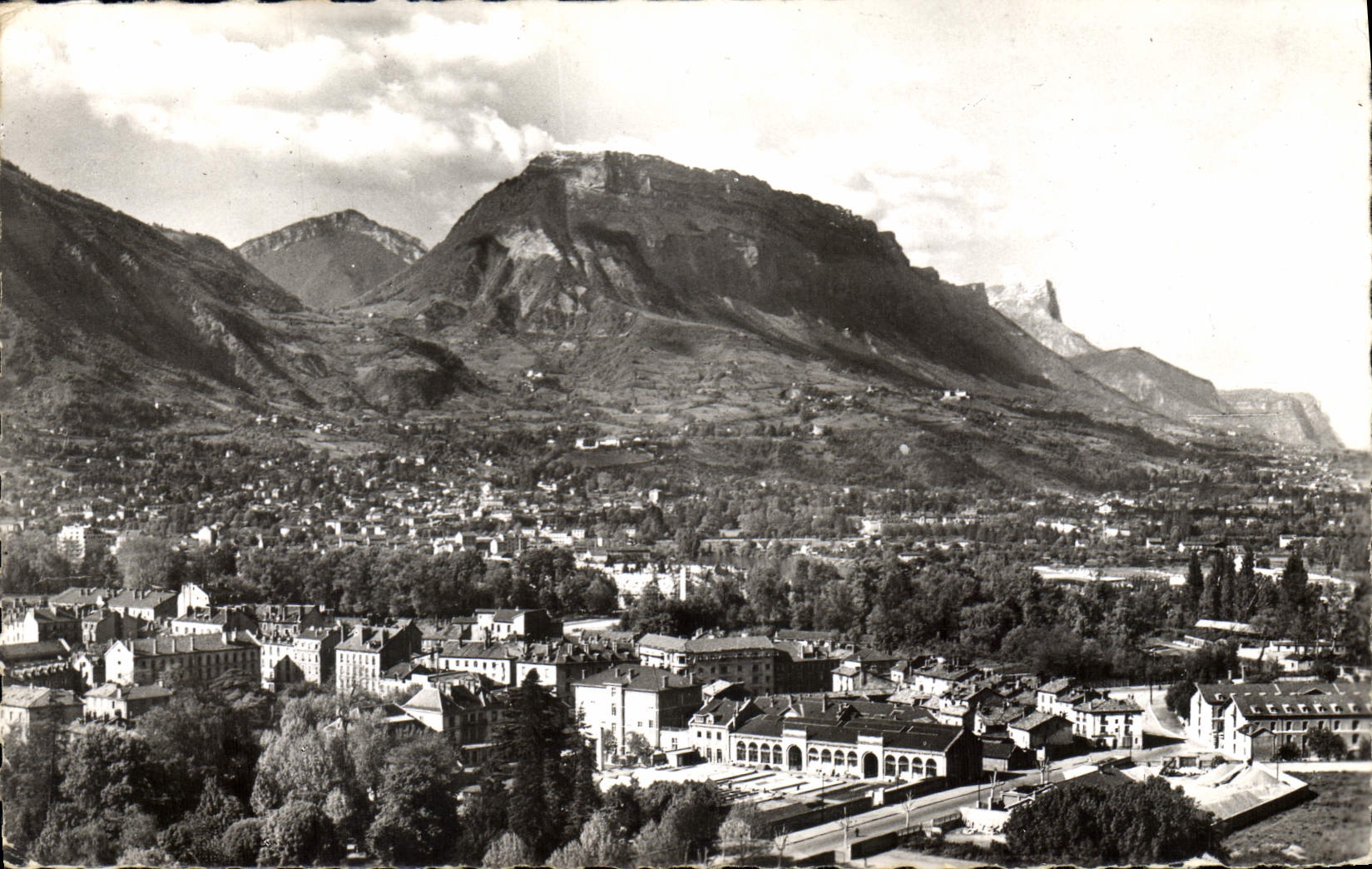 CPM Grenoble Vue generale Fort St Eynard et la Dent de Crolles