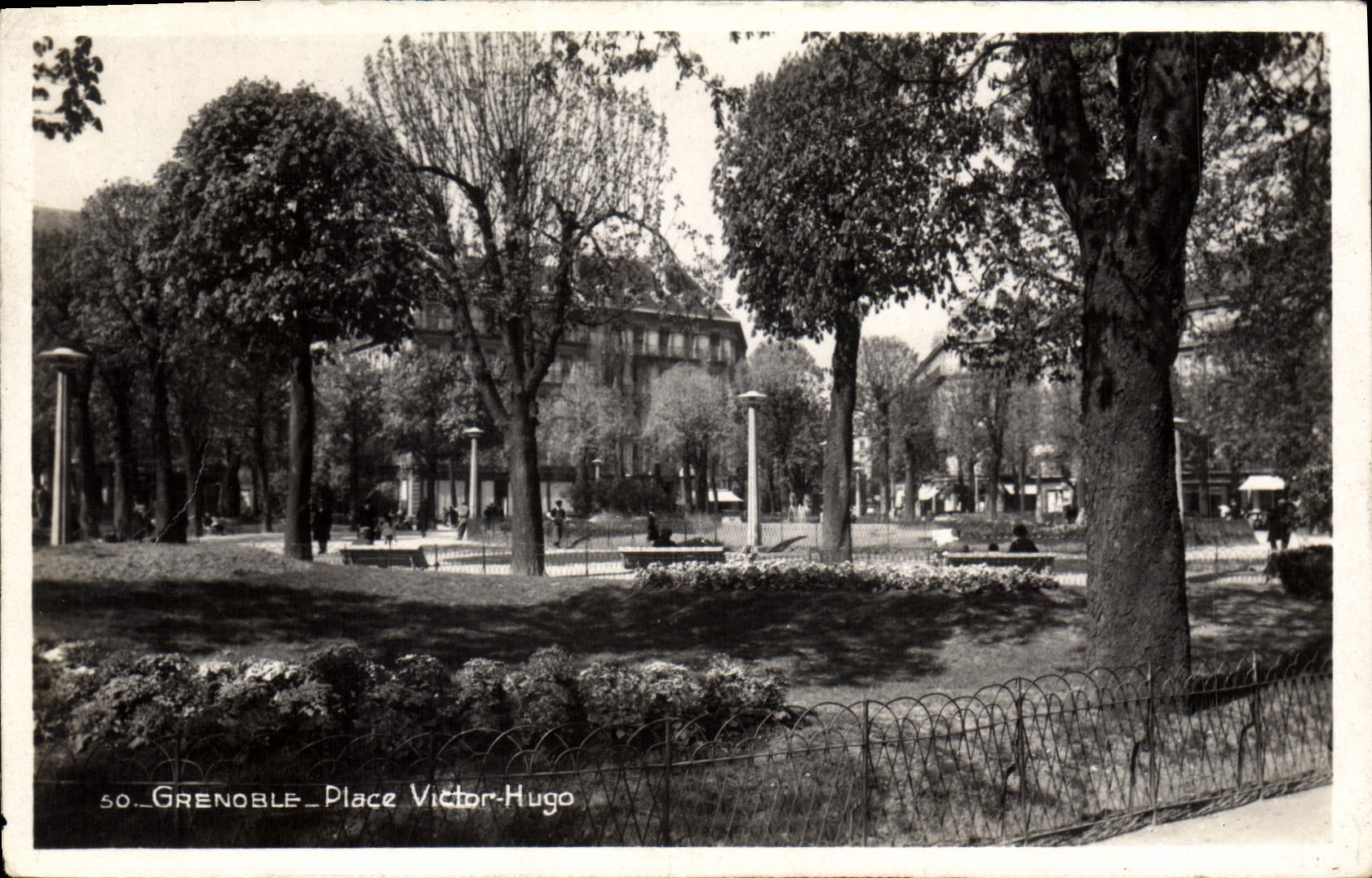 CPA Grenoble Place Victor Hugo