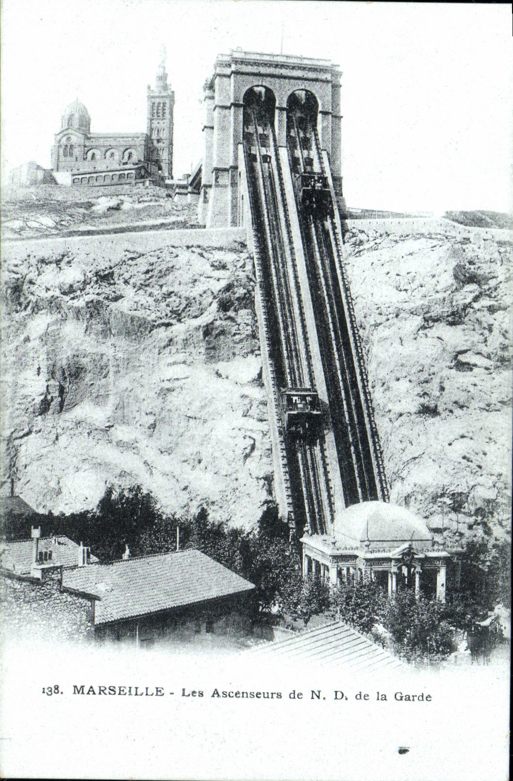 CPA Marseille Les Ascenseurs de N D de la Garde
