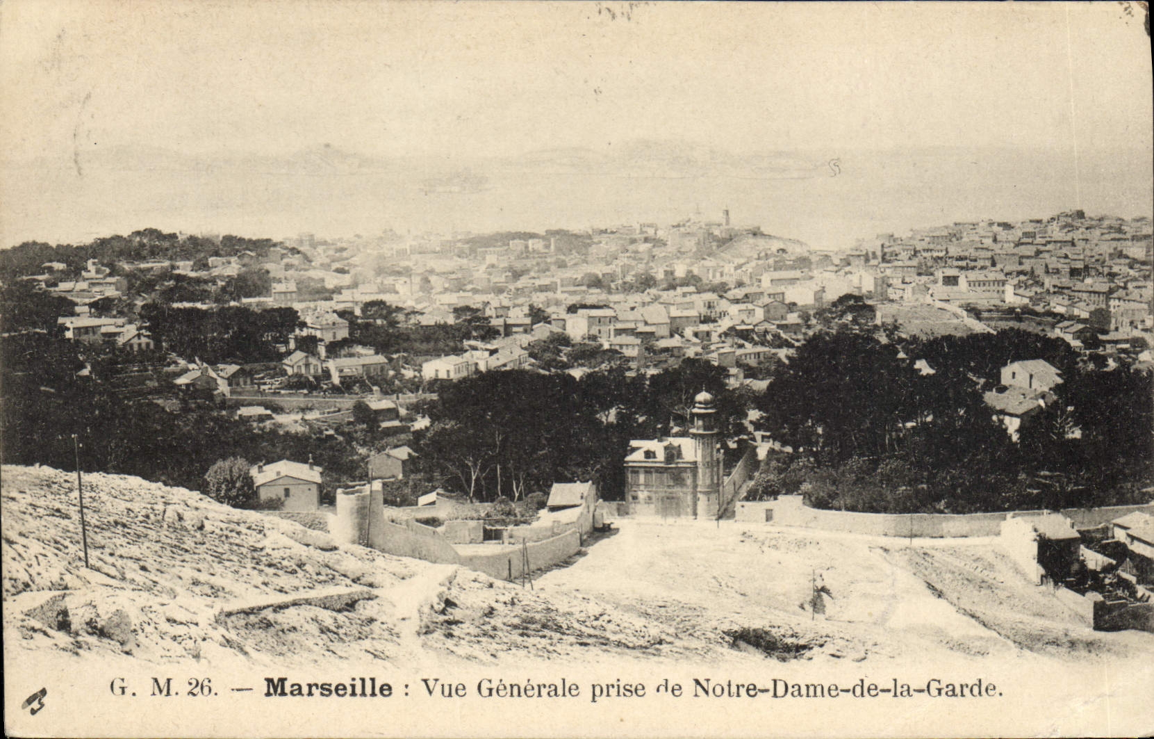 CPA Marseille Vue Generale prise de Notre Dame de la Garde