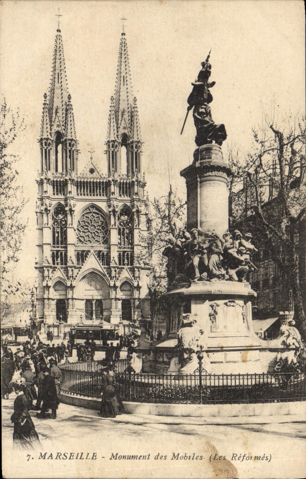 CPA Marseille Monument des Mobiles (Les Reformes)