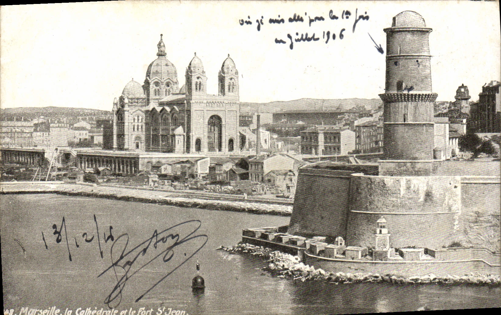 CPA Marseille la Cathedrale et le Fort St Jean