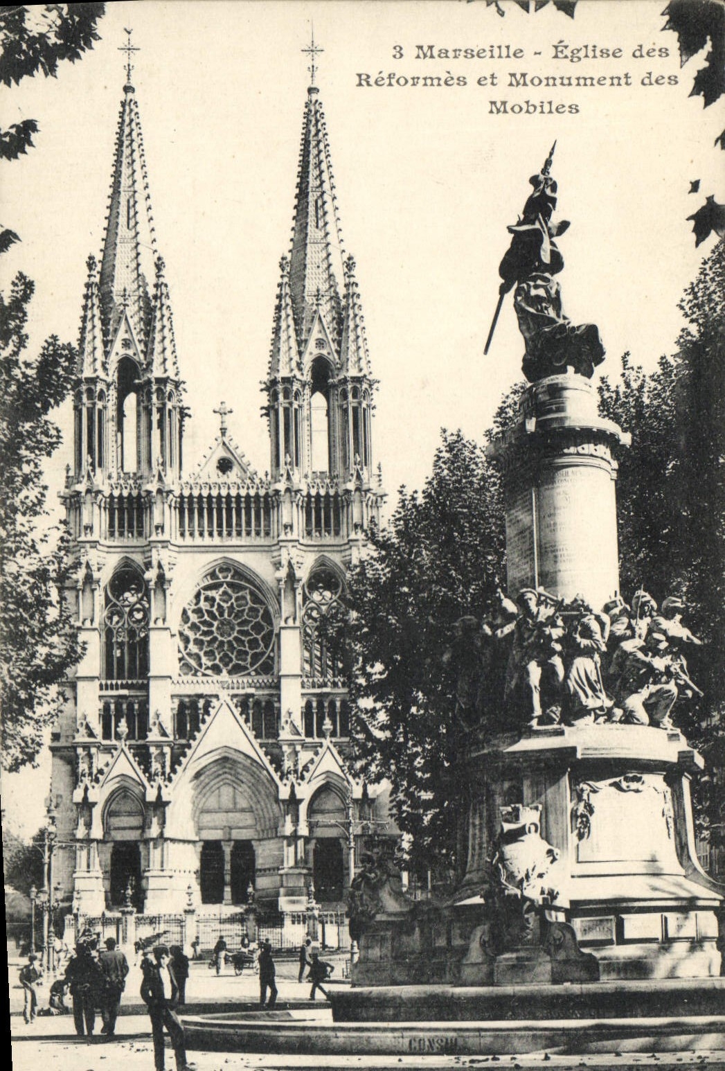 CPA Marseille Eglise des Reformes et Monument des Mobiles