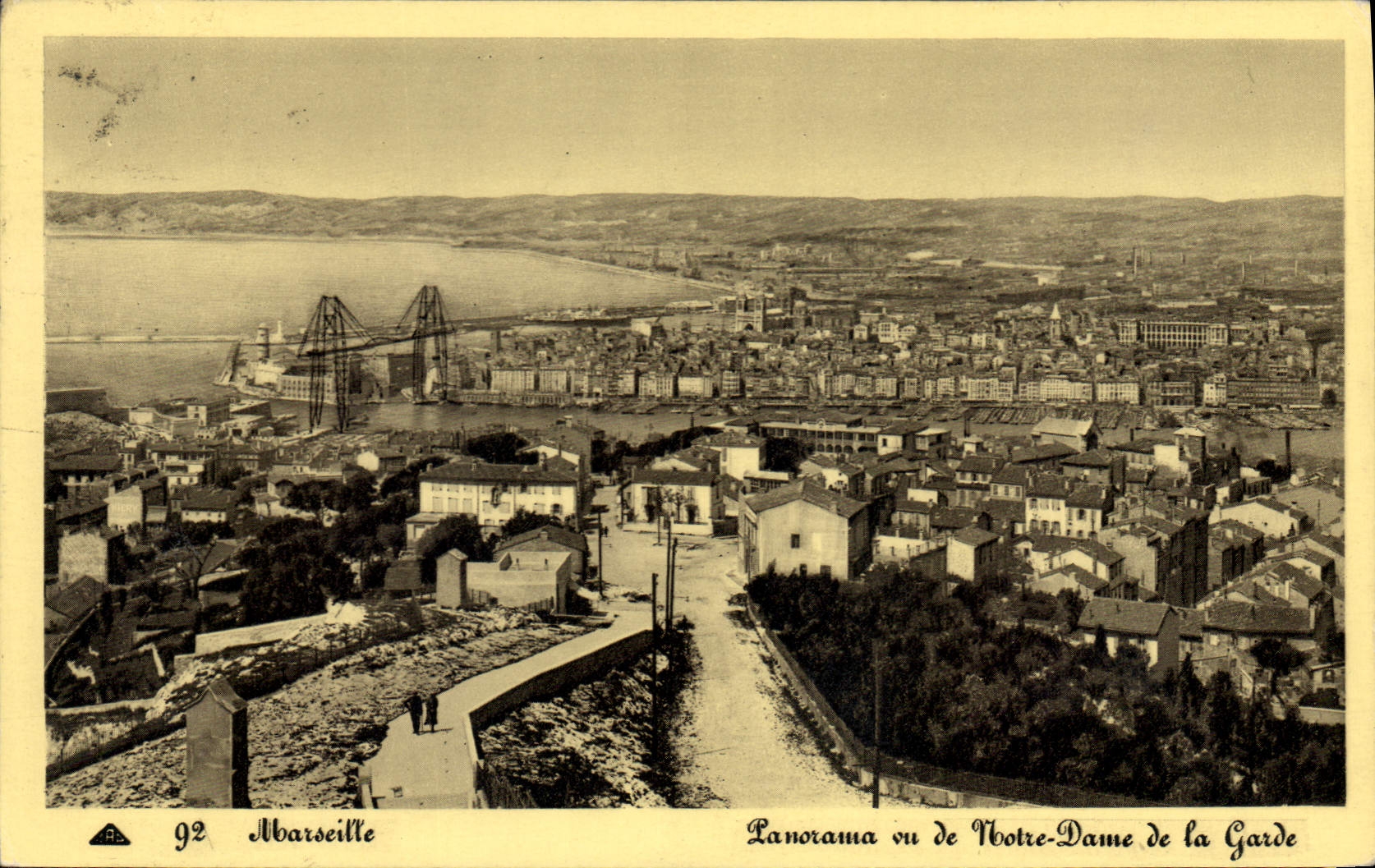 CPA Marseille Panorama vu de Notre Dame de la Garde