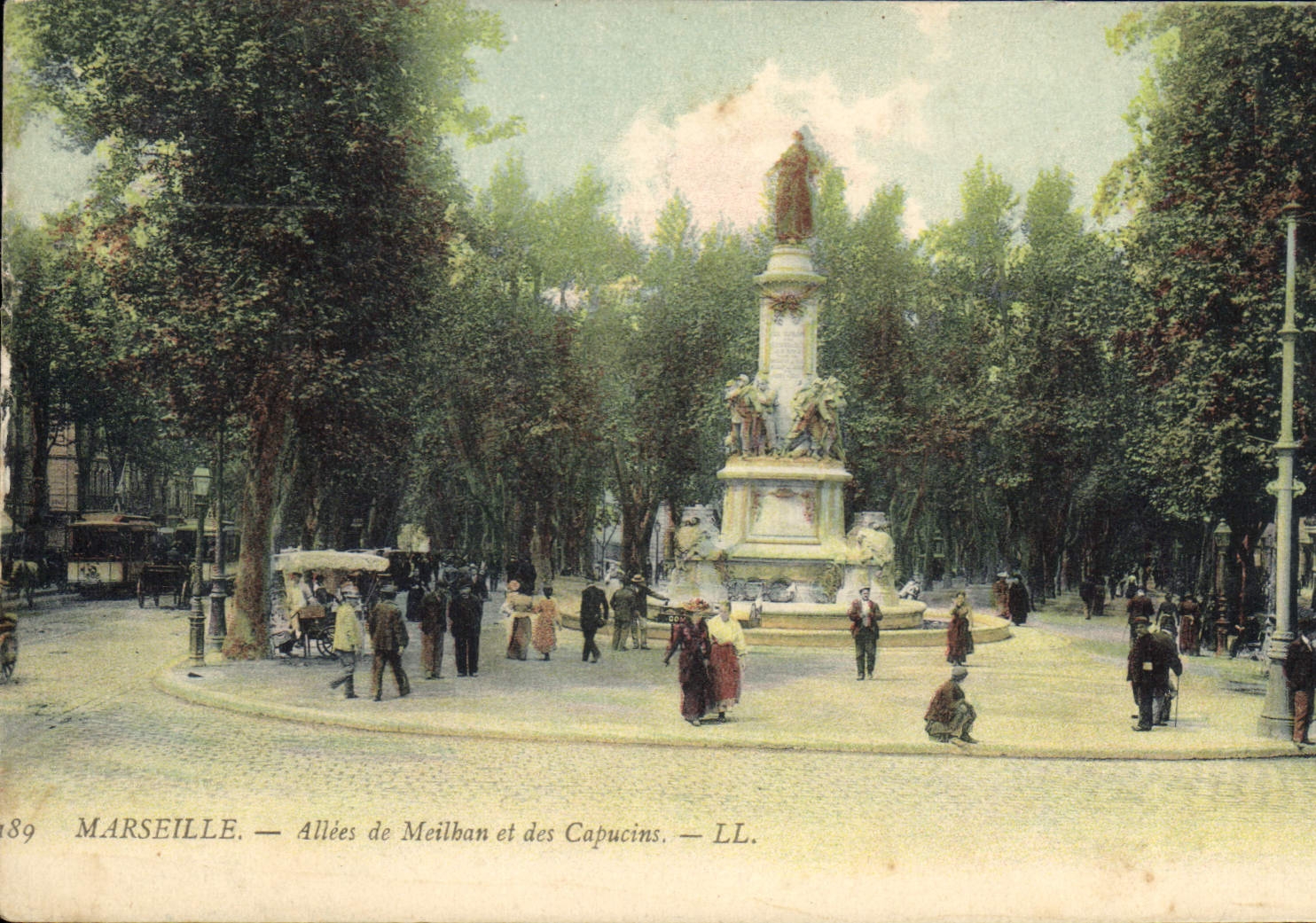 CPA Marseille Allees de Meilban et des Capucind