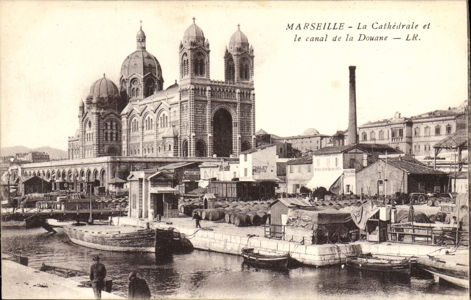 CPA Marseille La Cathedrale et le canal de la Douane