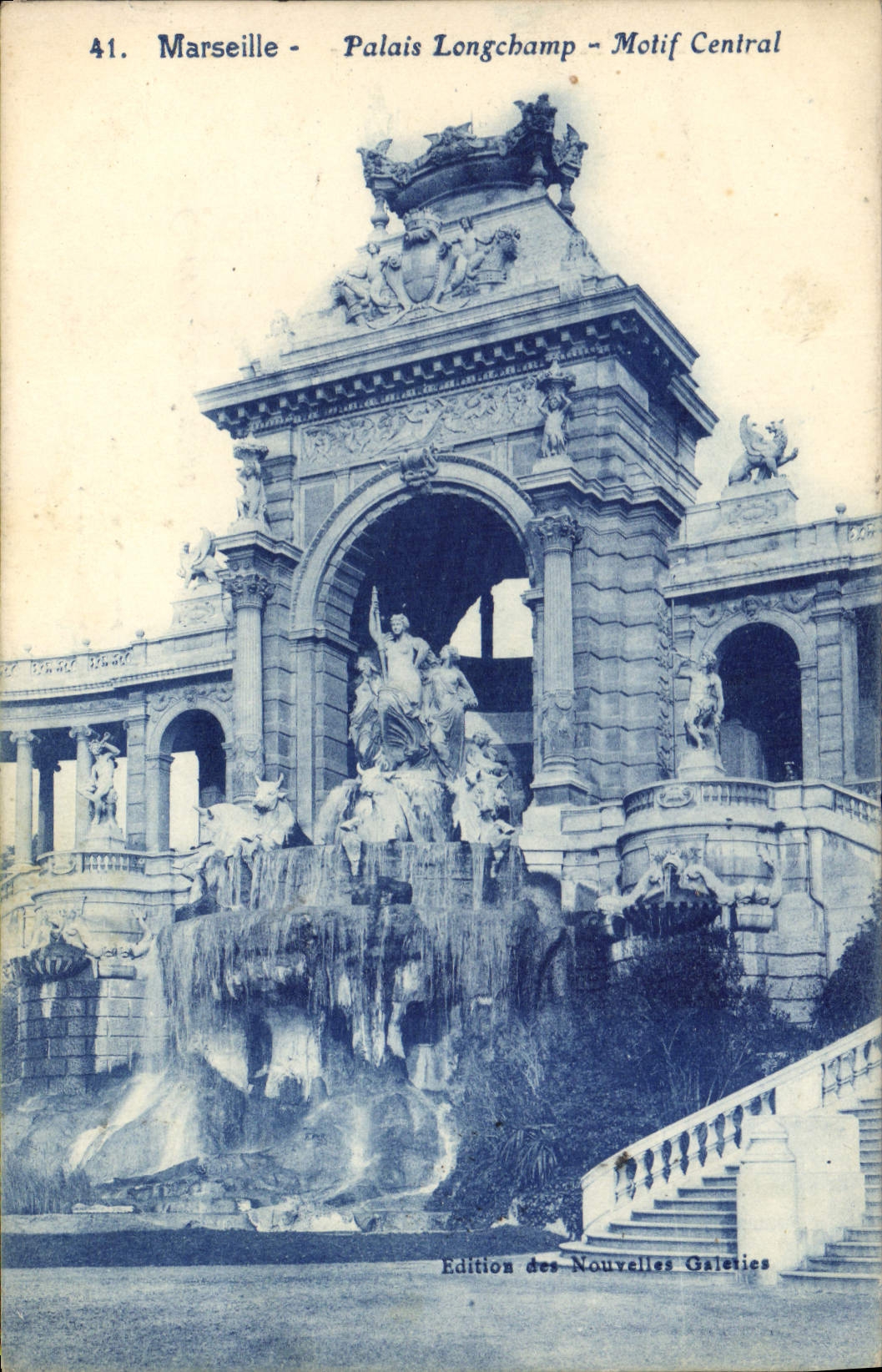CPA Marseille Palais Longchamp Motif Central