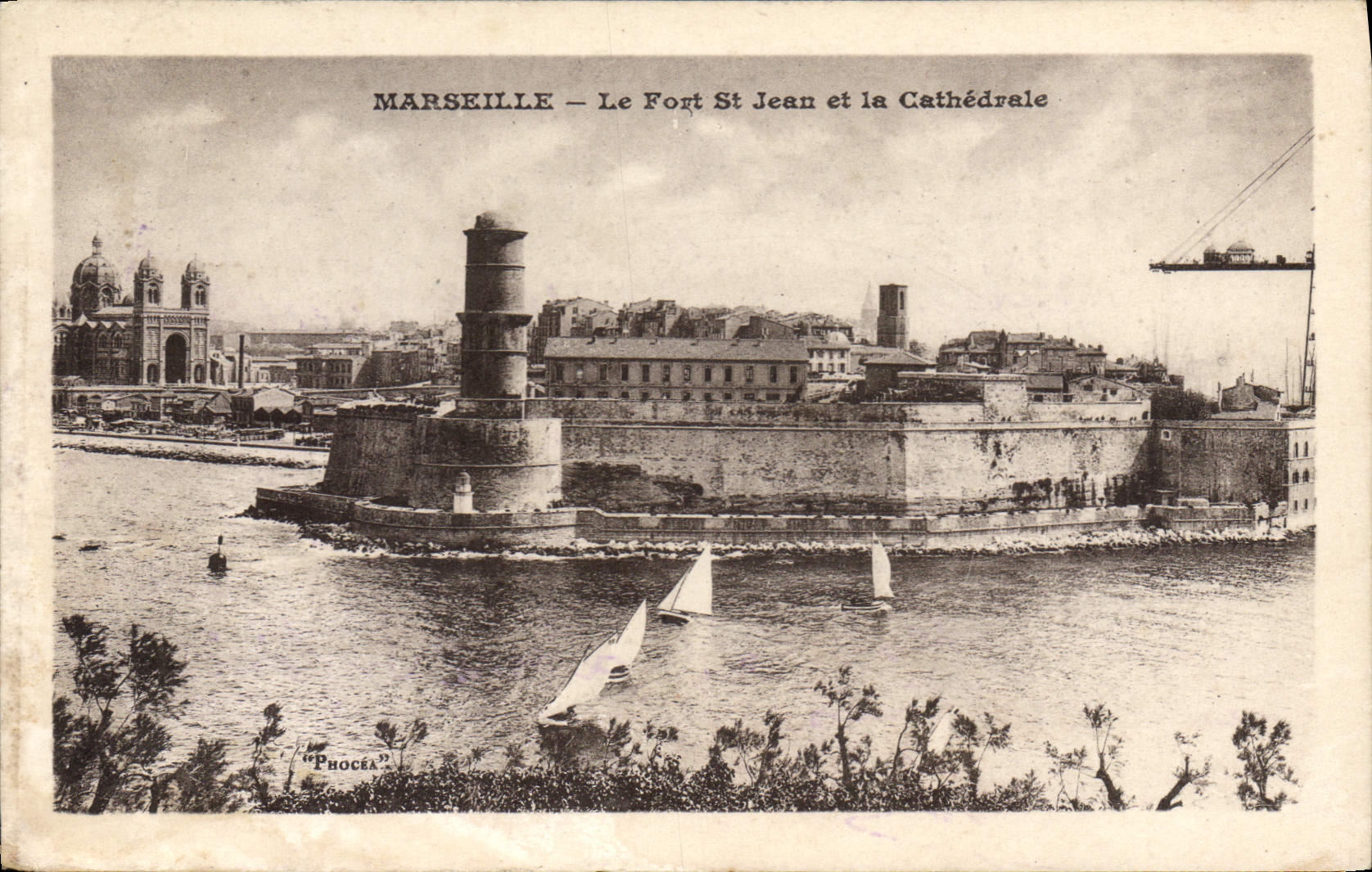 CPA Marseille Le Fort St Jean et la Cathedrale