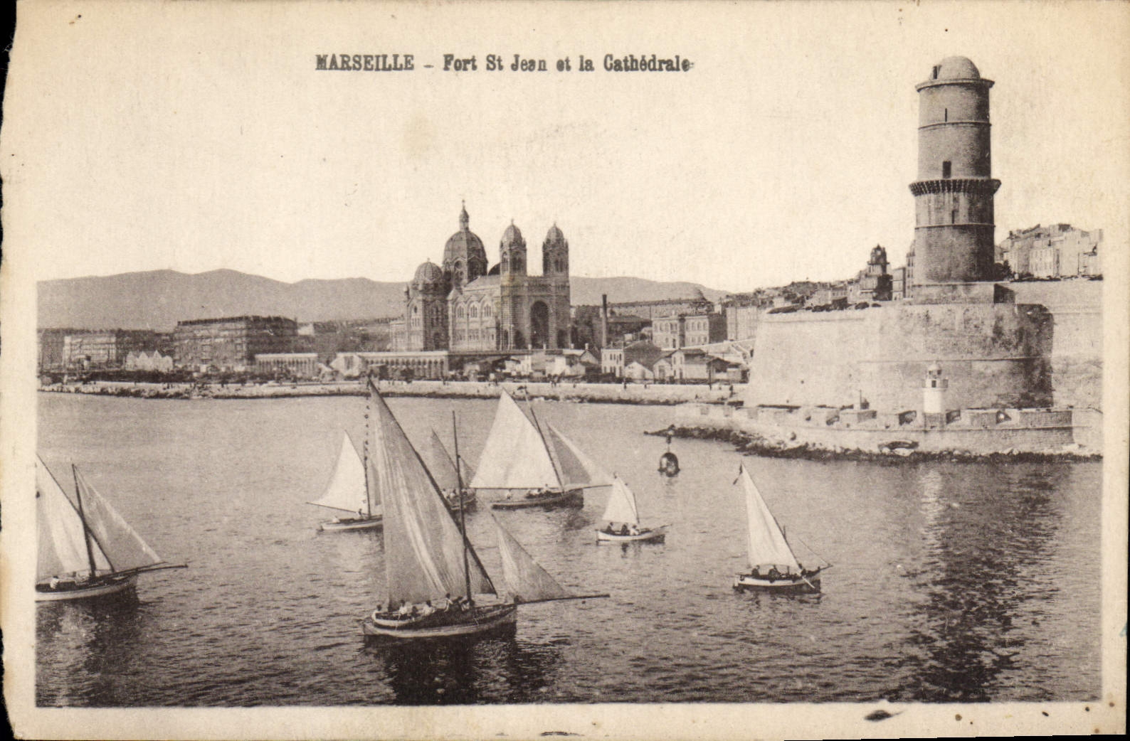 CPA Marseille Fort St Jean et la Cathedrale