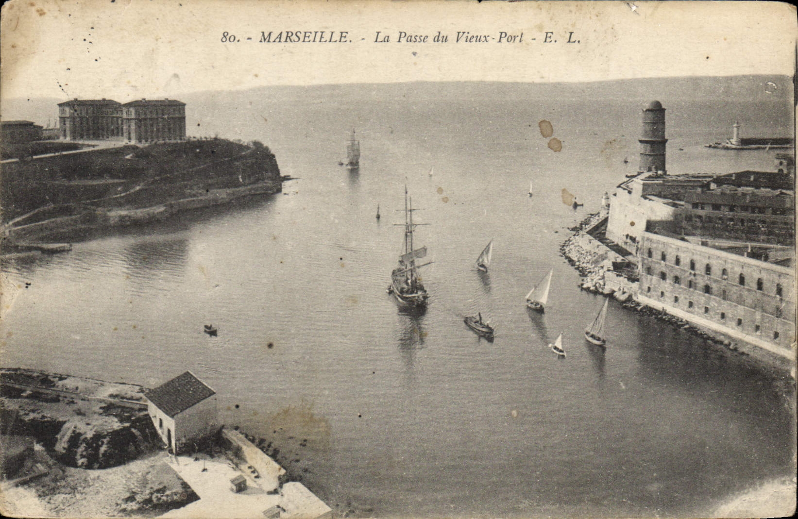 CPA Marseille La Passe du Vieux Port