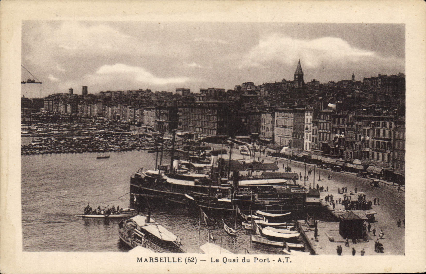CPA Marseille Le Quai du Port