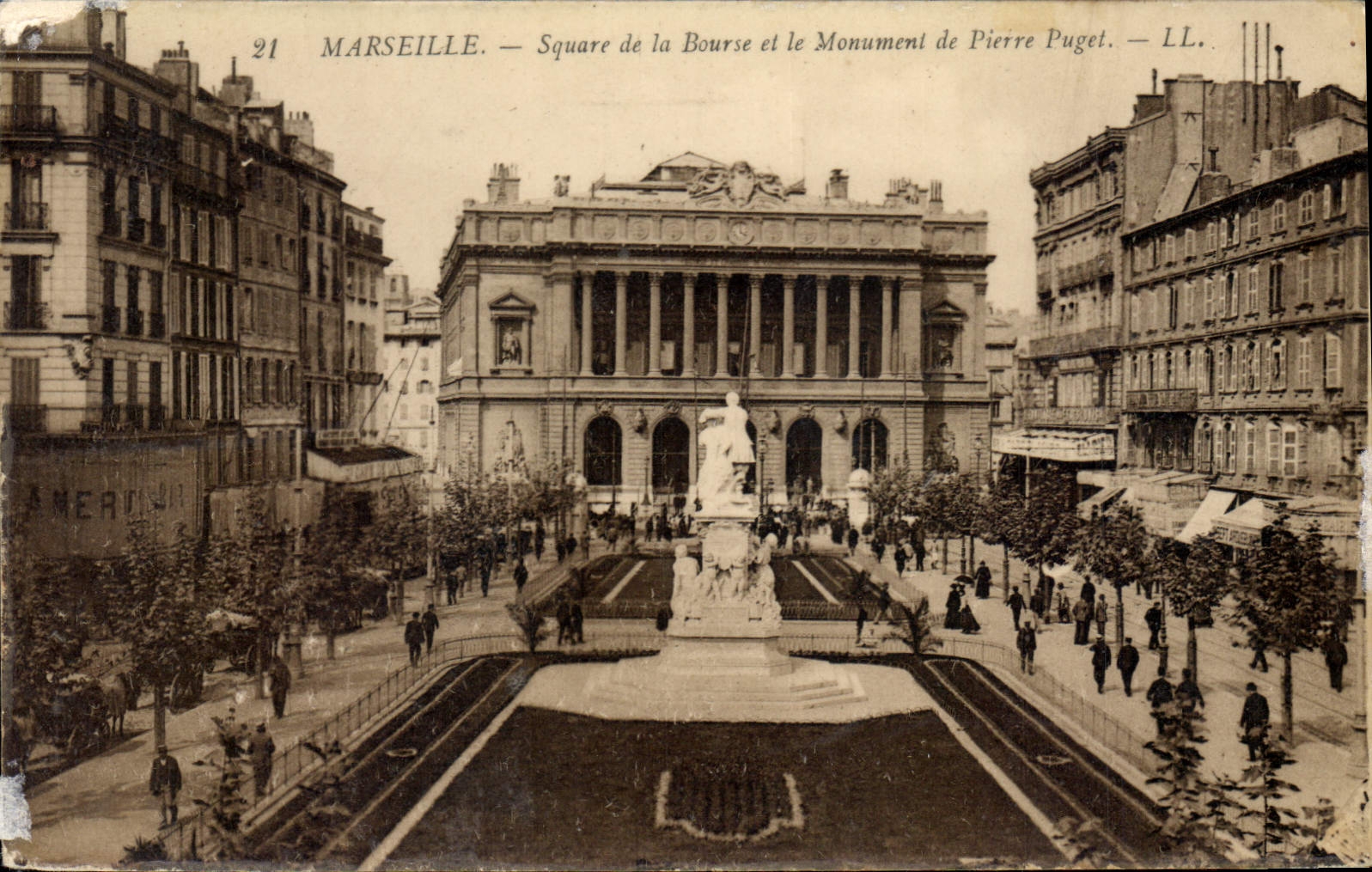 CPA Marseille Square de la Bourse et le Monument de Pierre Puget
