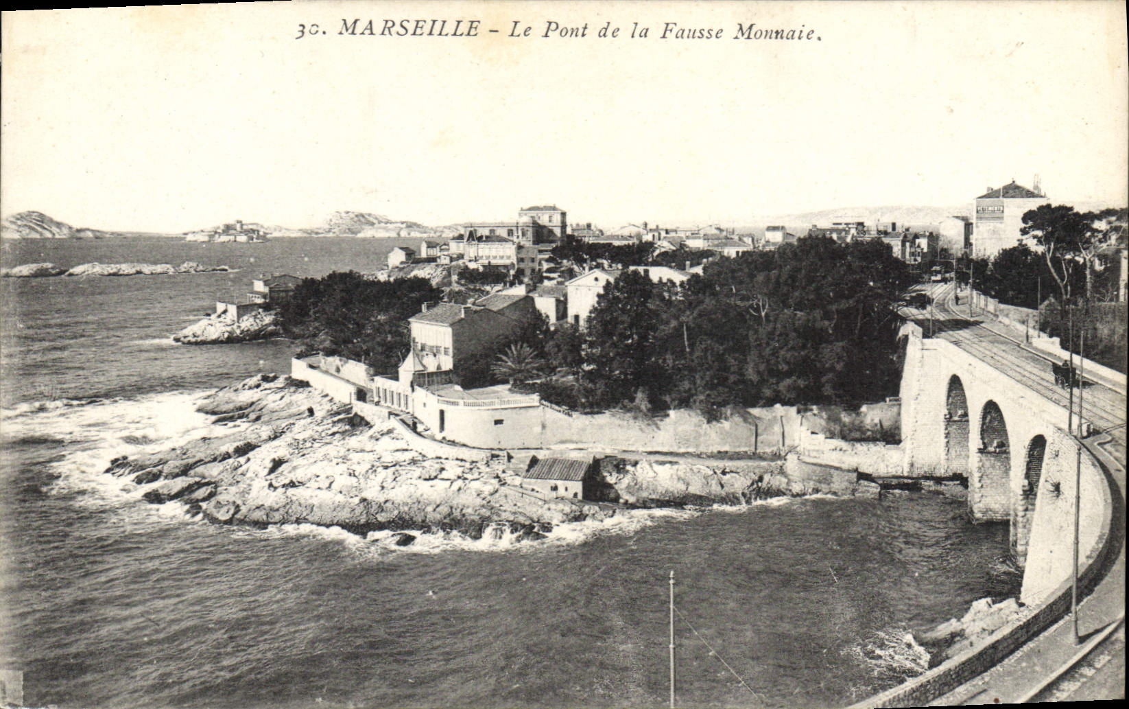 CPA Marseille Le Pont de la Fausse Monnaie