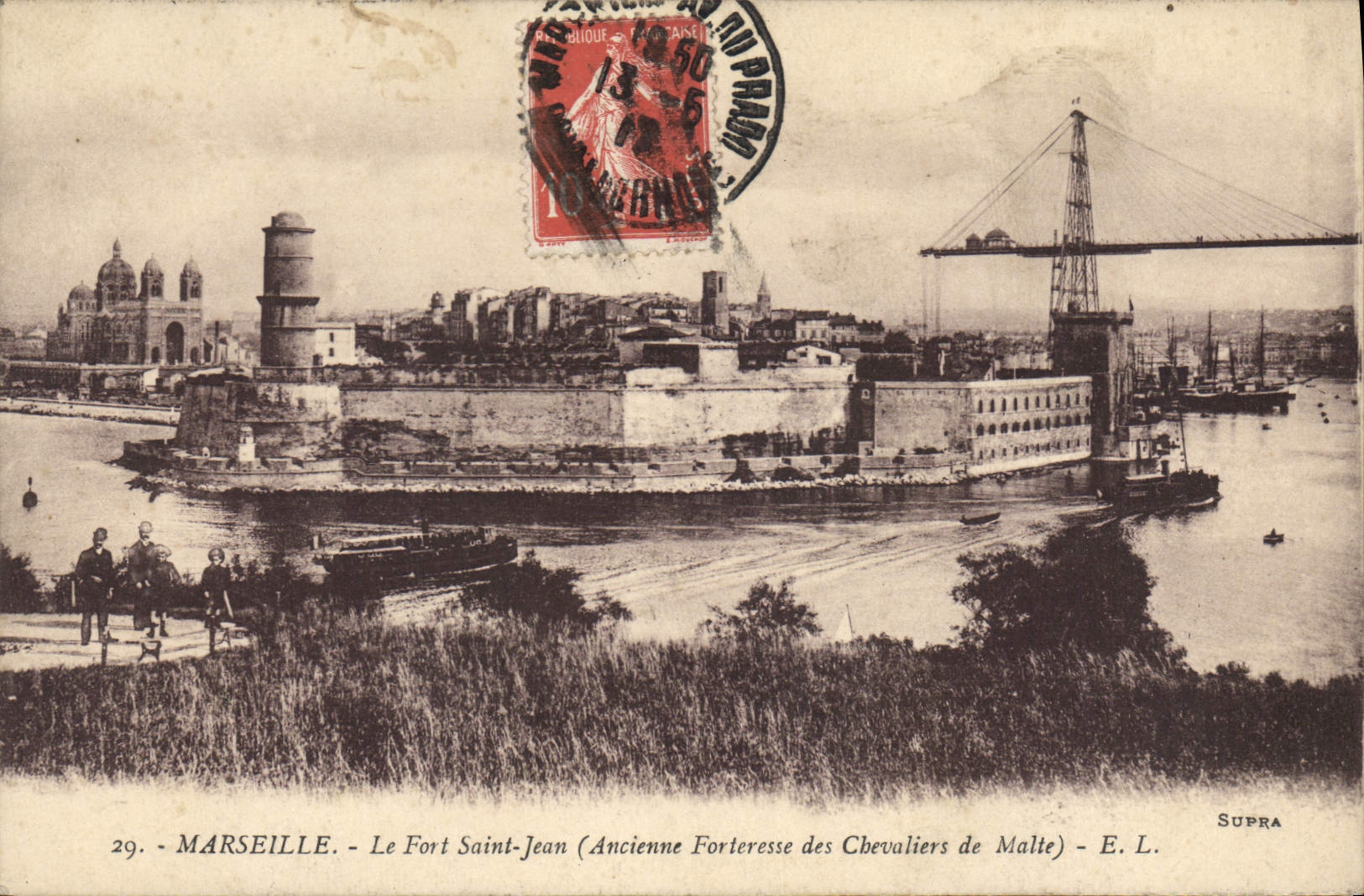CPA Marseille Le Fort Saint Jean (Ancienne Forteresse des Chevaliers de Malte)