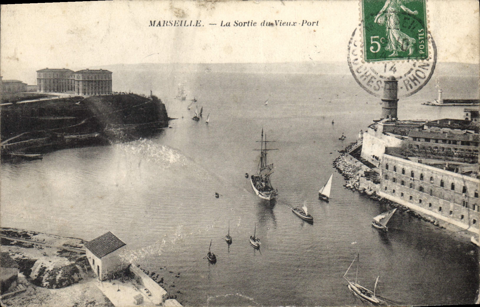 CPA Marseille La Sortie du Vieux Port