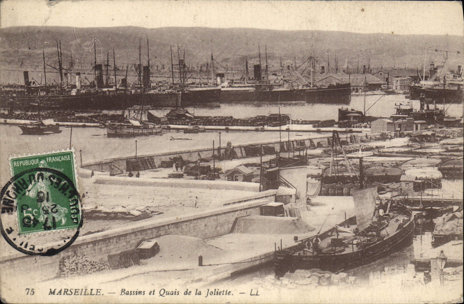 CPA Marseille Bassins et Quais de la Joliette