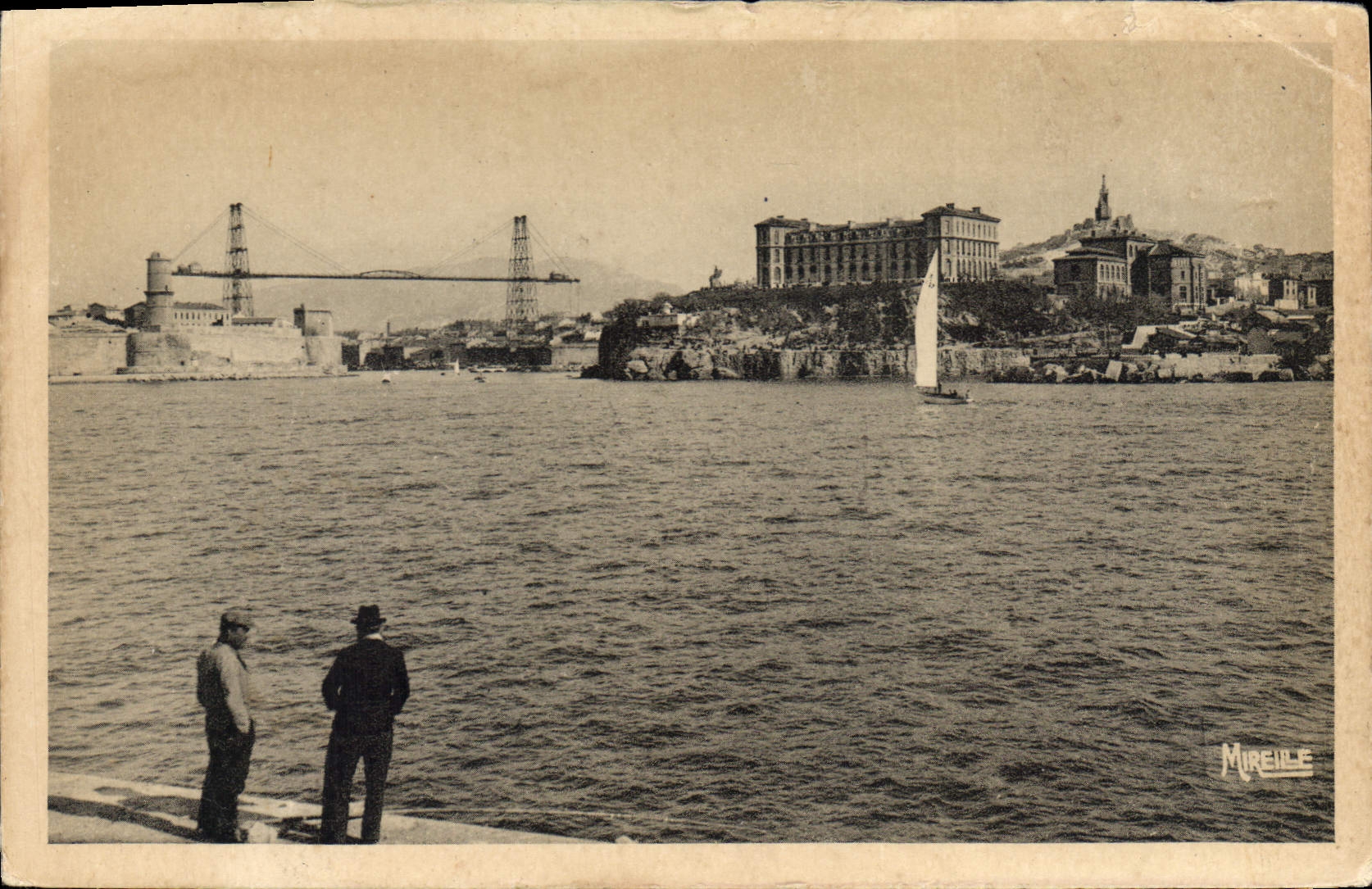 CPA Marseille L'Entree du Port