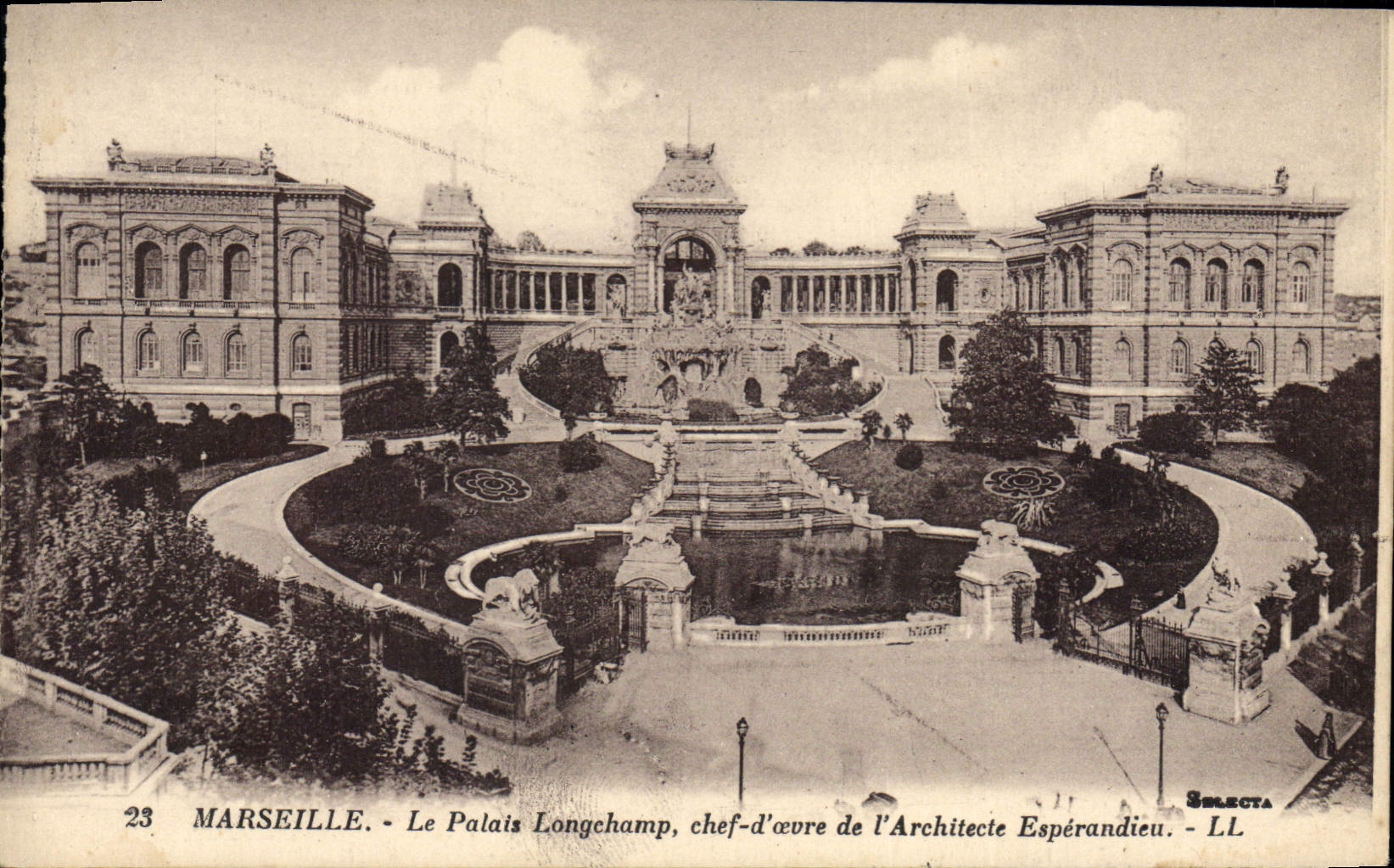 CPA Marseille Le Palais Longchamps chef d'oevre de l'Architecte Esperandieu