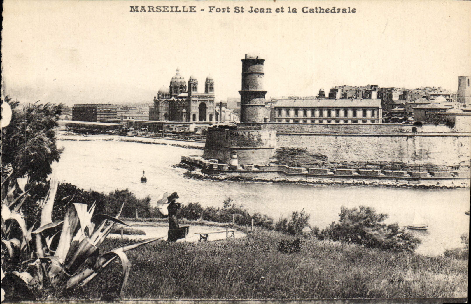 CPA Marseille Fort St Jean et la Cathedrale