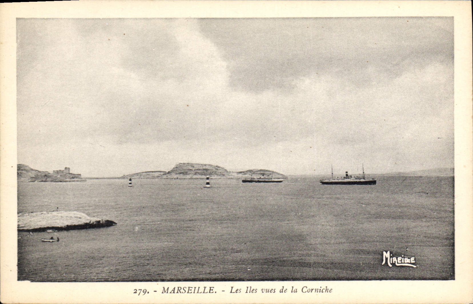 CPA Marseille Les Iles vues de la Corniche