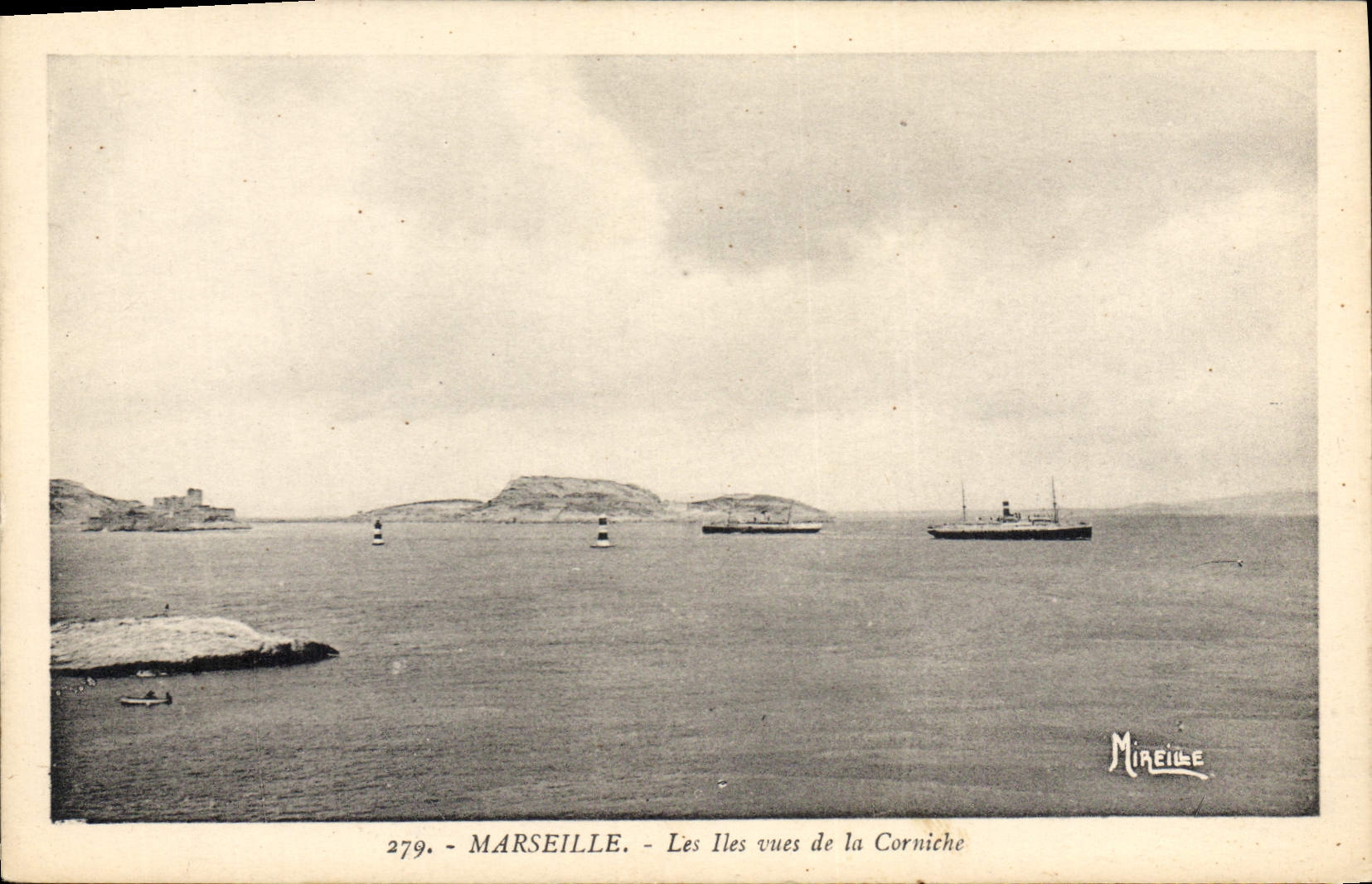 CPA Marseille Les Iles vues de la Corniche