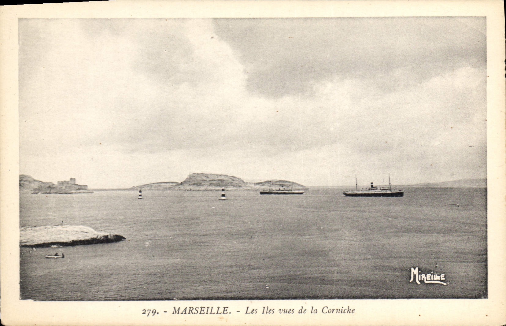 CPA Marseille Les Iles vues de la Corniche