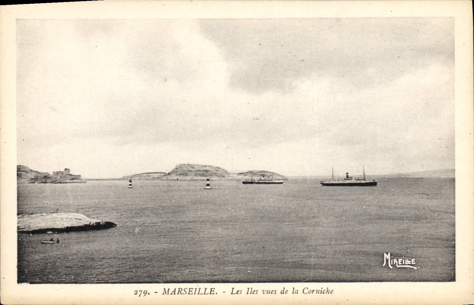 CPA Marseille Les Iles vues de la Corniche