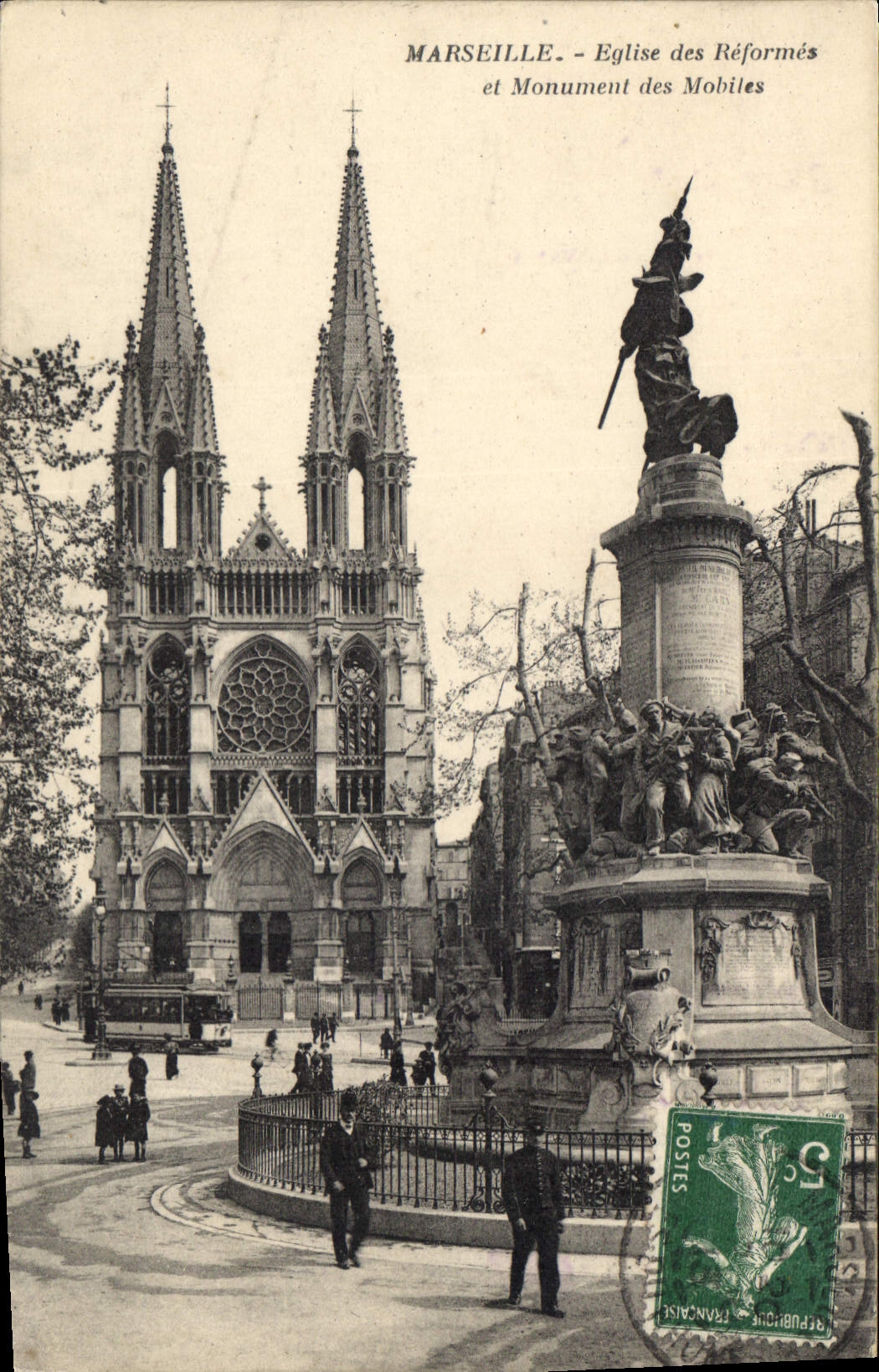 CPA Marseille Eglise des Reformes et Monument des Mobiles
