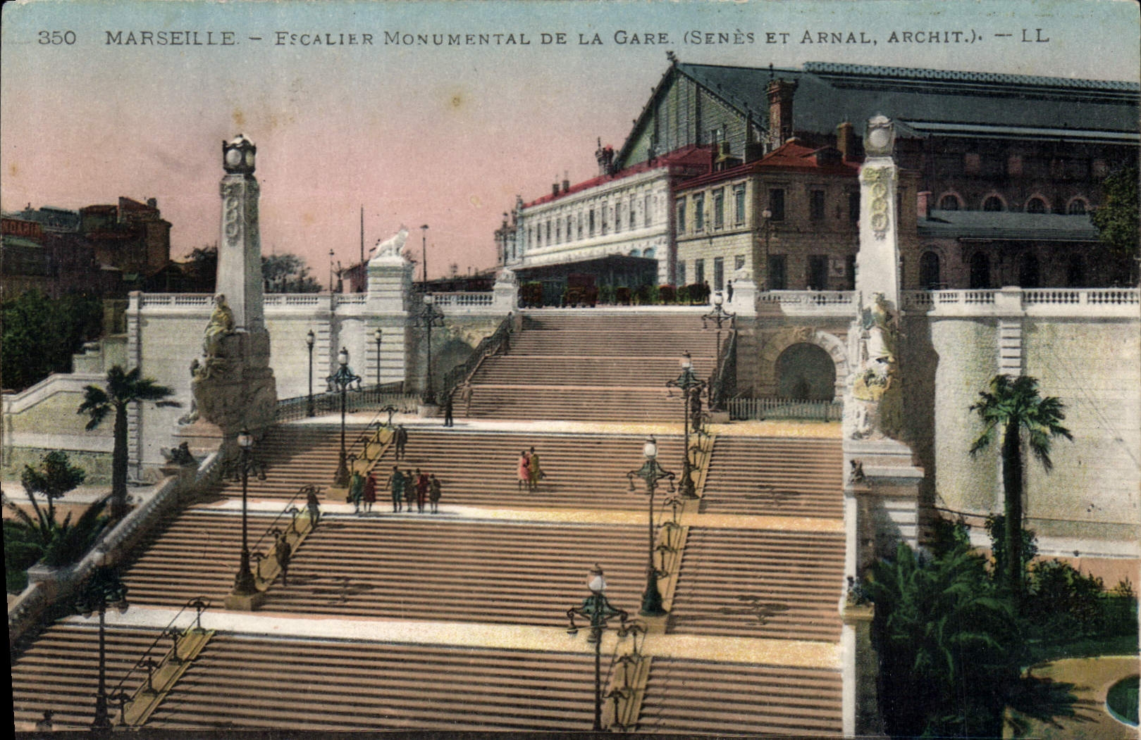 CPA Marseille Escalier Monumental de la Gare