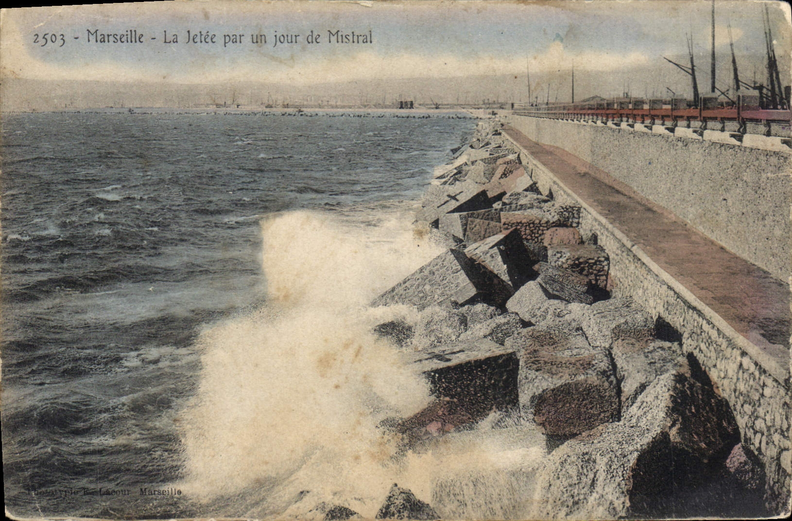 CPA Marseille La Jetee par un jour de Mistral