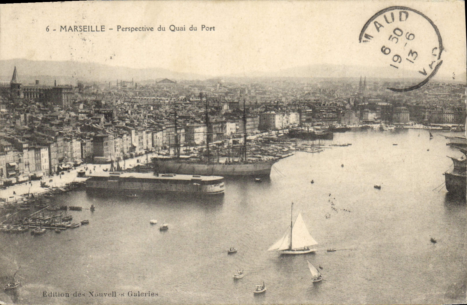 CPA Marseille Perspective du Quai du Port Bateaux