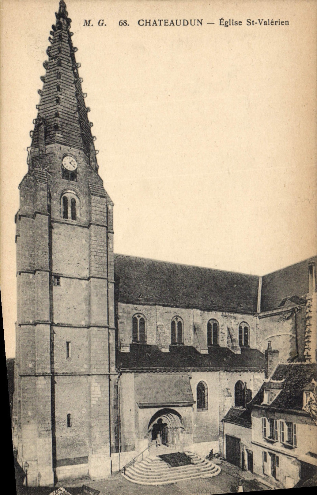 CPA Chateaudun Eglise St Valerien 
