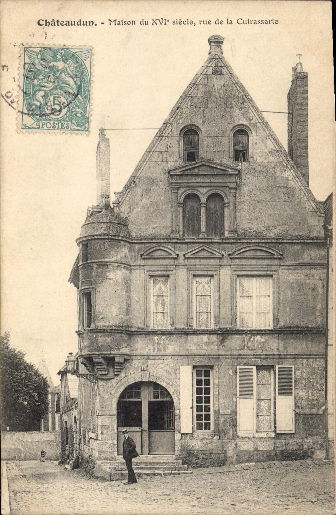 CPA Chateaudun Maison du XVI siecle rue de la Cuirasserie 