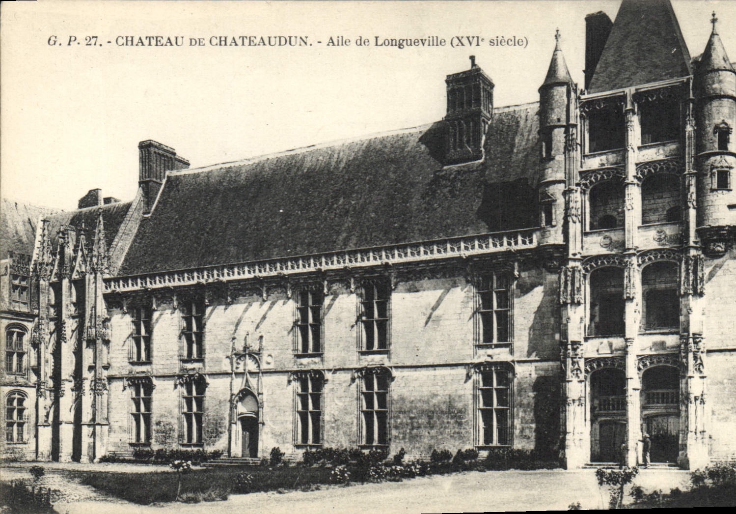 CPA Chateau de Chateaudun Allee de Longueville XVI siecle 