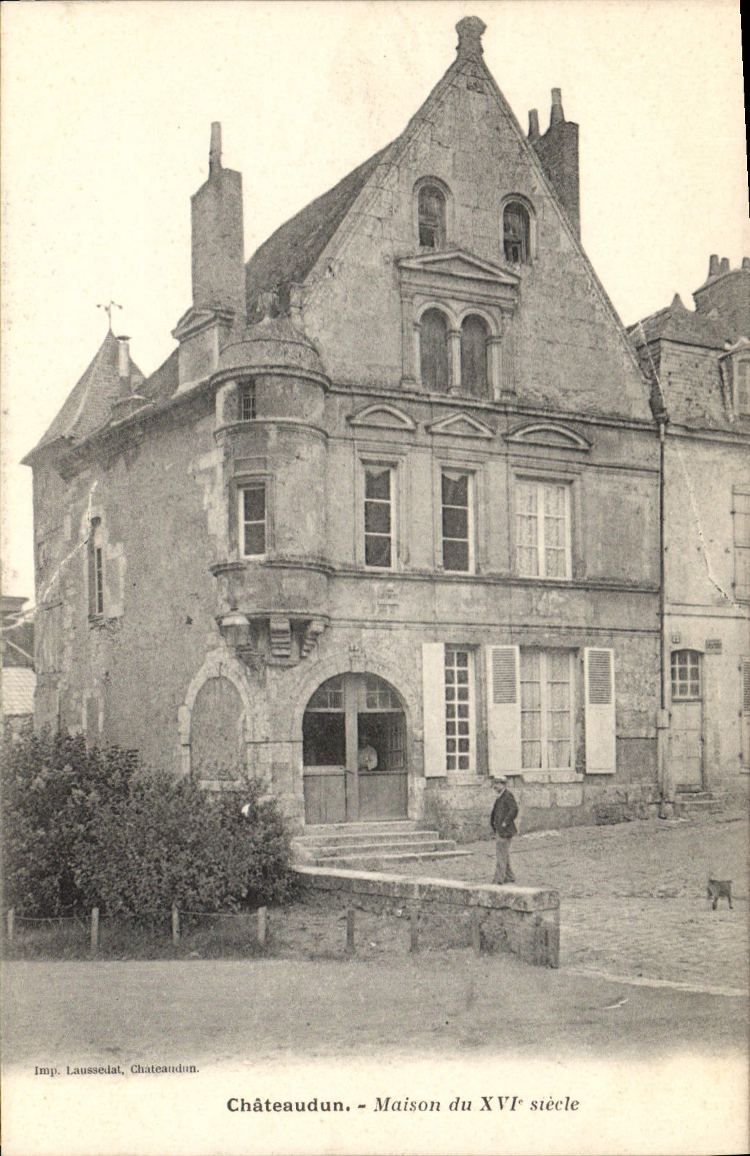 CPA Chateaudun Maison du XVI siecle 