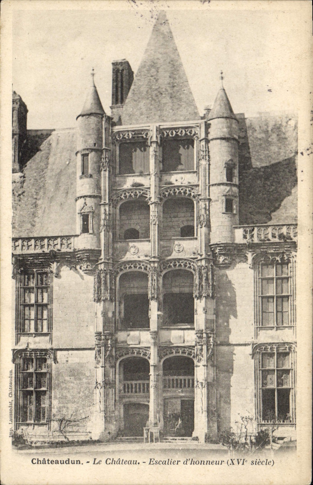 CPA Chateaudun Le Chateau Escalier d'honneur XVI siecle 