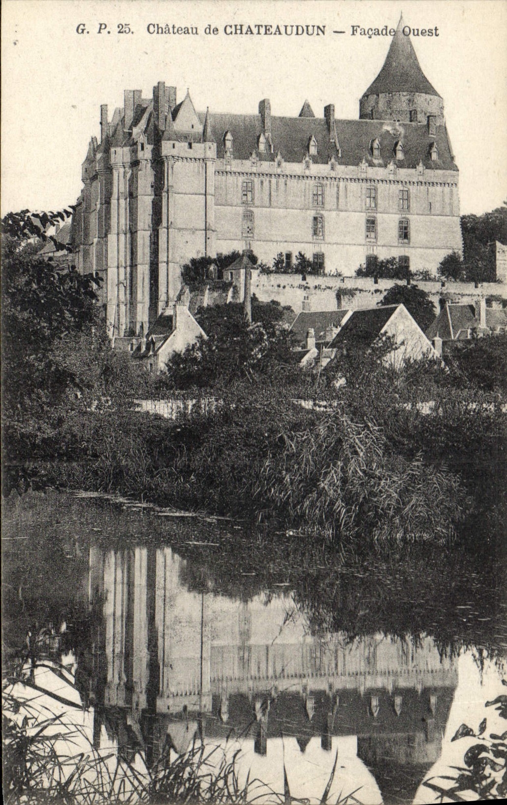 CPA Chateau de Chateaudun Facade Ouest 