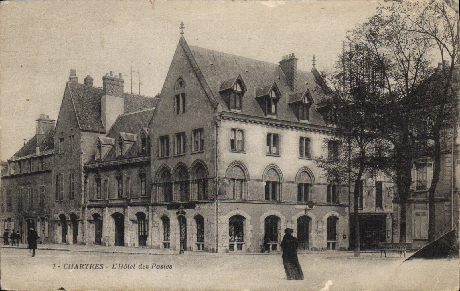 CPA Chartres L'Hotel des Postes 