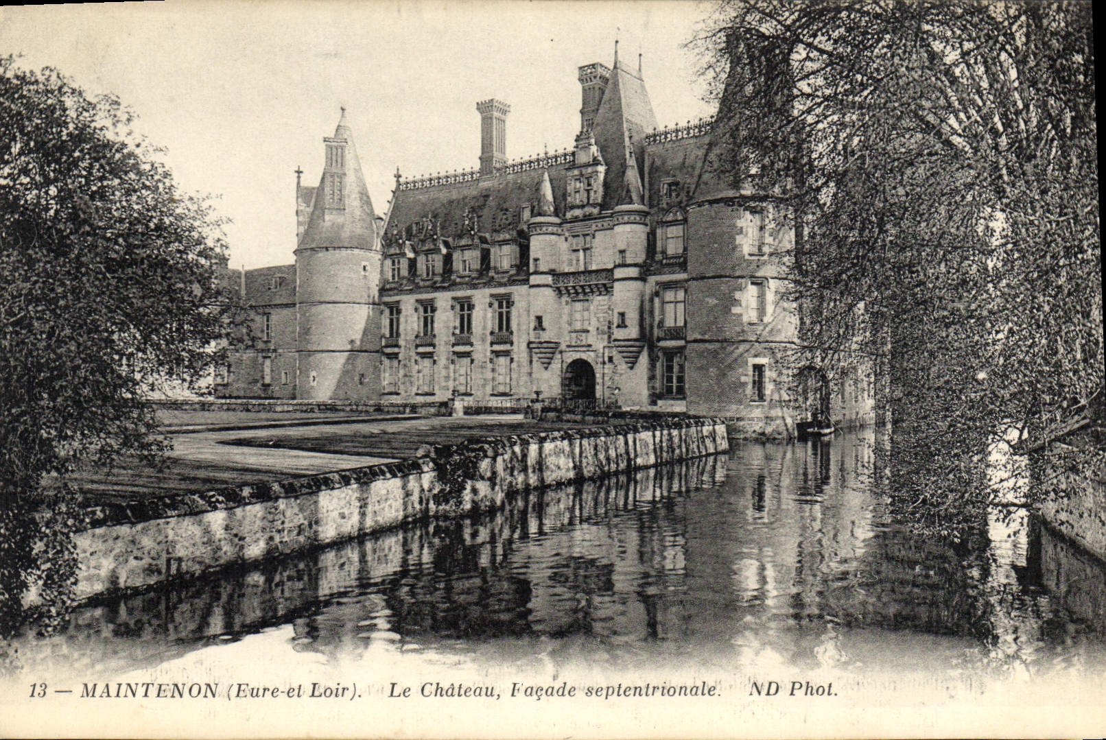 CPA Maintenon Eure et Loir Le Chateau Facade septentrionale
