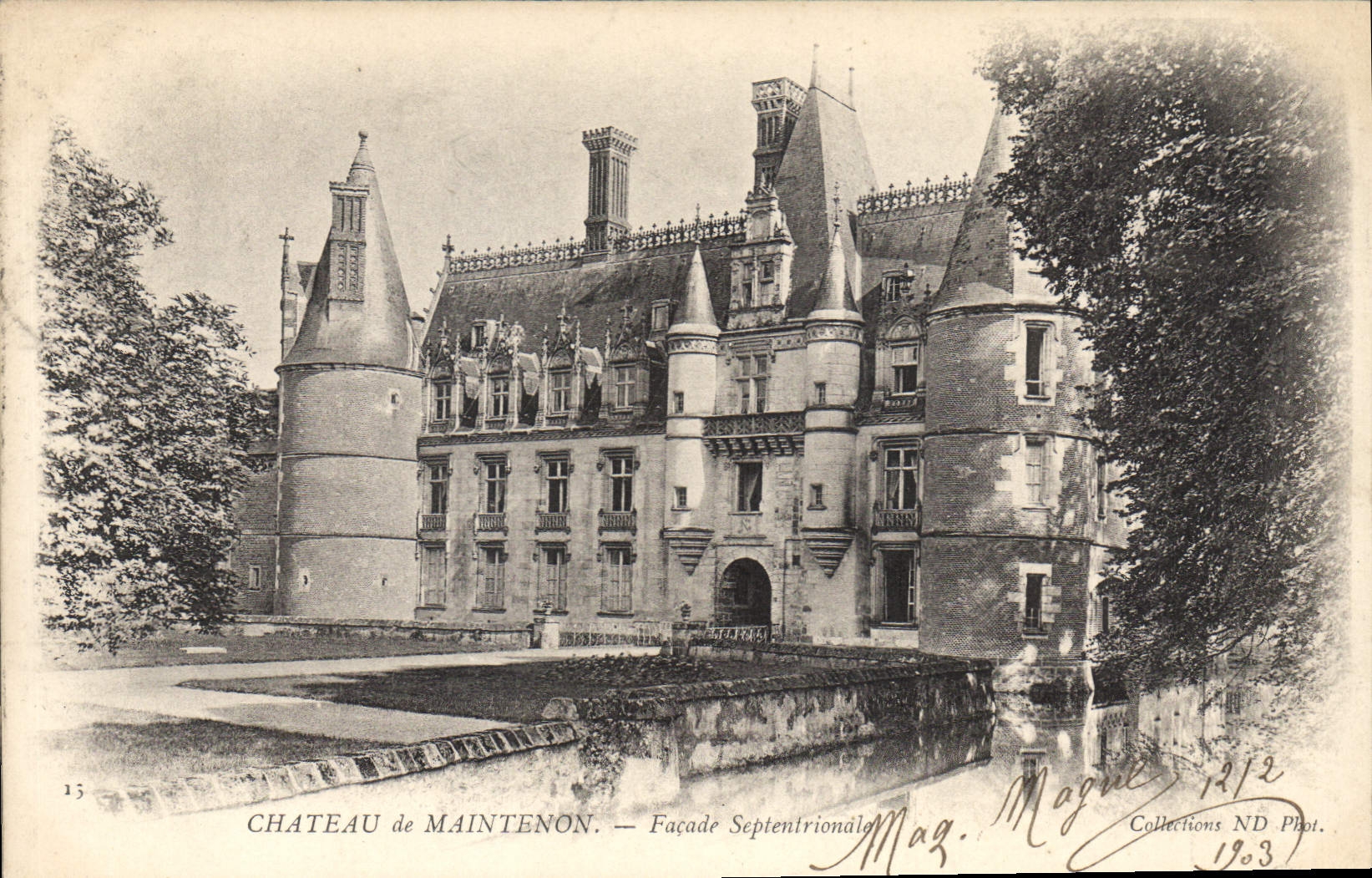 CPA Chateau de Maintenon Facade Septentrionale
