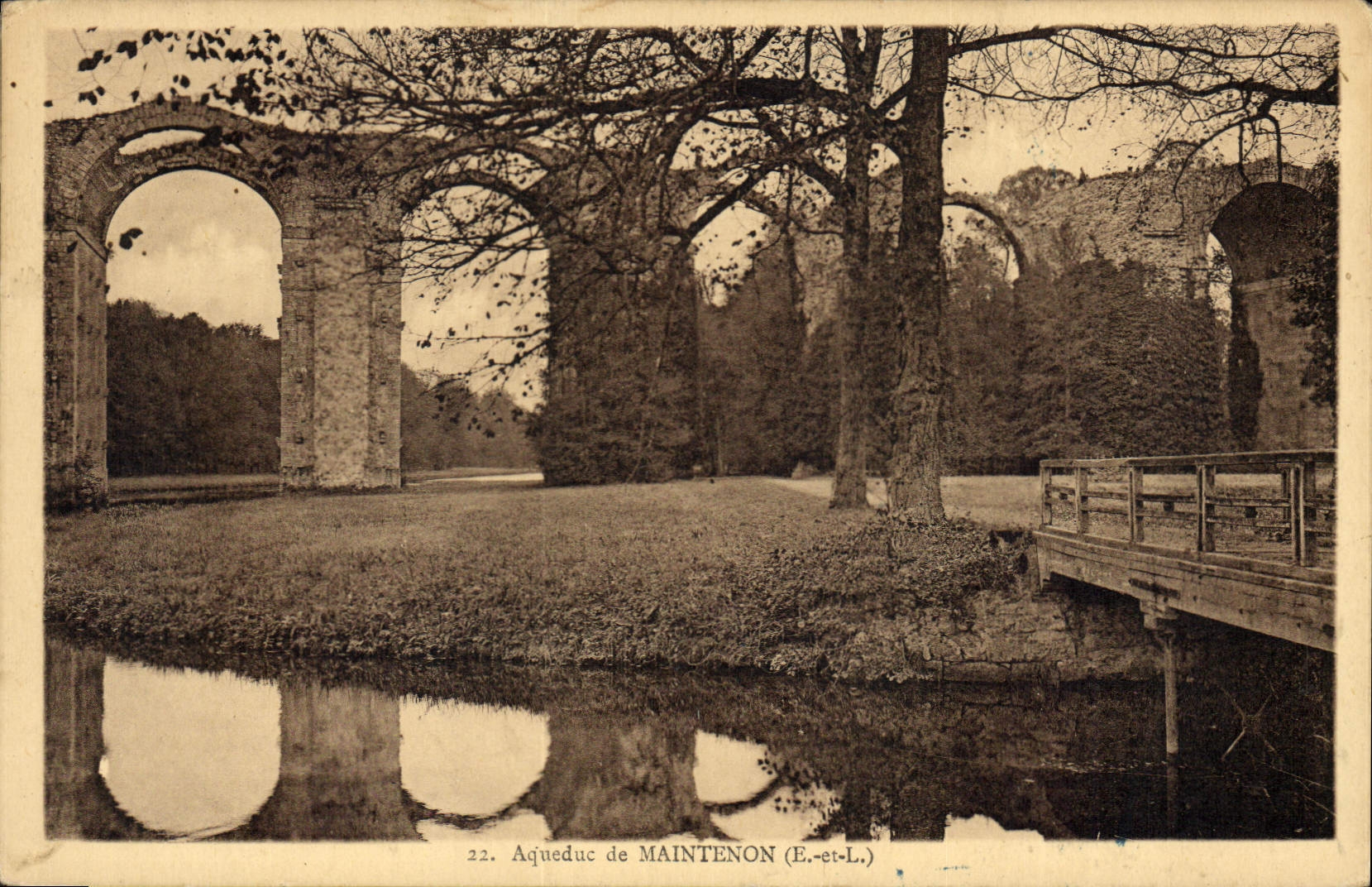 CPA Aqueduc de Maintenon E et L 