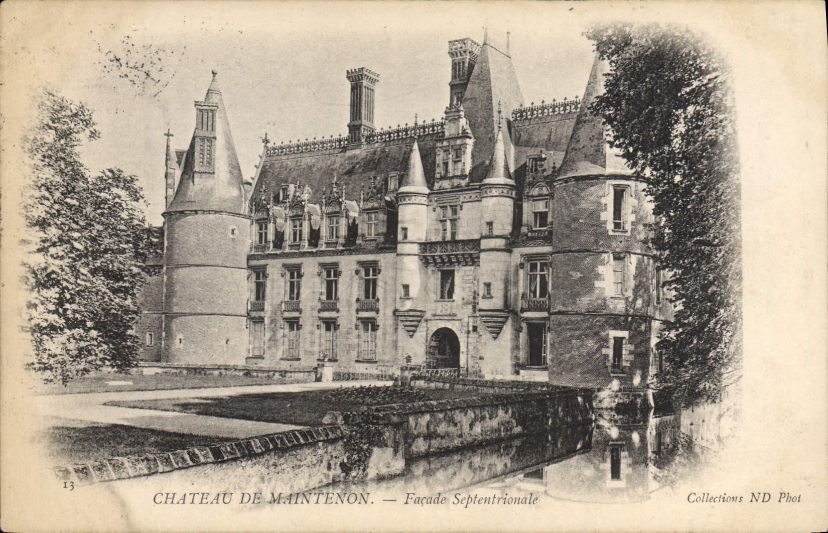 CPA Chateau de Maintenon Facade Septentrionale 