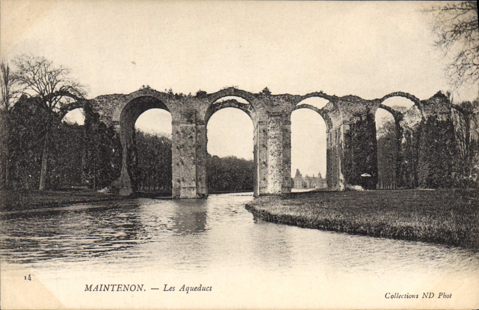 CPA Maintenon Les Aqueducs 