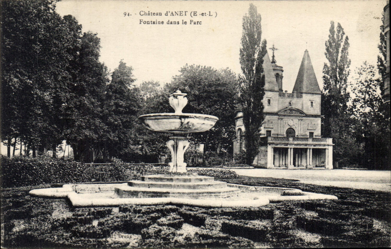 CPA Chateau d'Anet E et L Fontaine dans le Parc