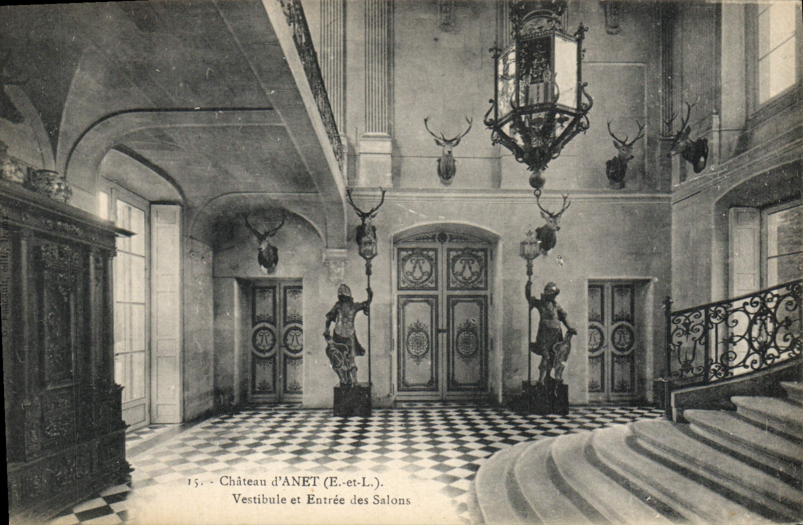CPA Chateau d'Anet E et L Vestibule et Entree des Salons