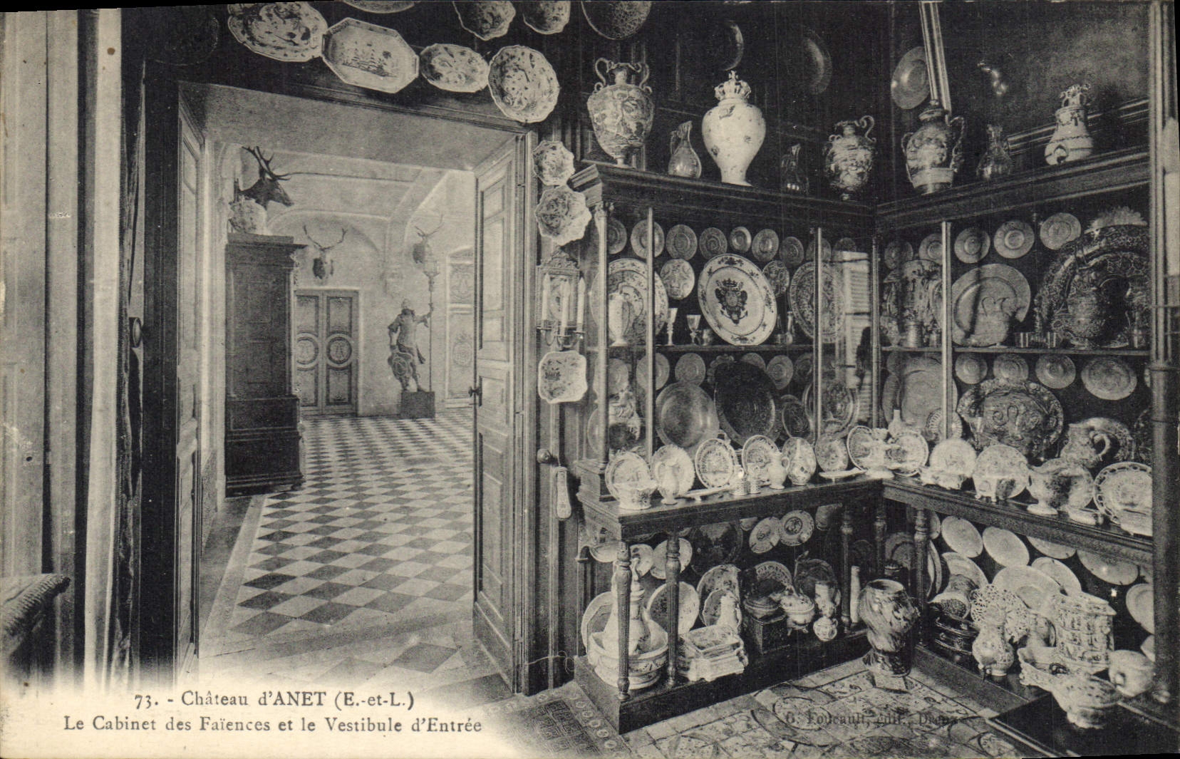 CPA Chateau d'Anet E et L Le Cabinet des Falences et le Vestibule d'Entree